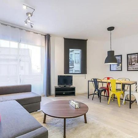 51Sam1021 - Modern Apartment Near Montjuic Barcelona Exterior foto