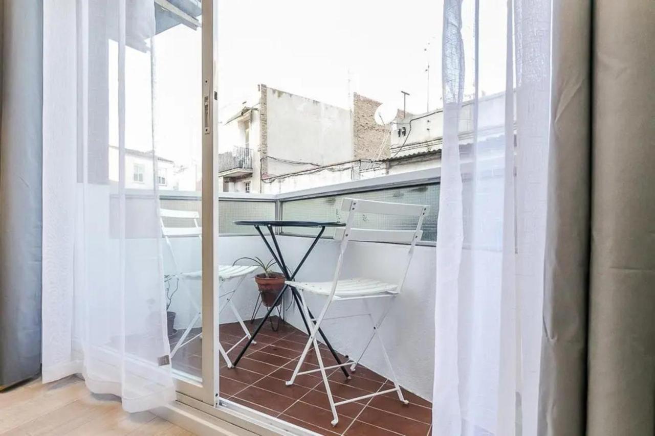51Sam1021 - Modern Apartment Near Montjuic Barcelona Exterior foto